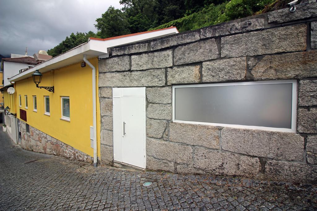Geresiana Apartamentos Exteriör bild