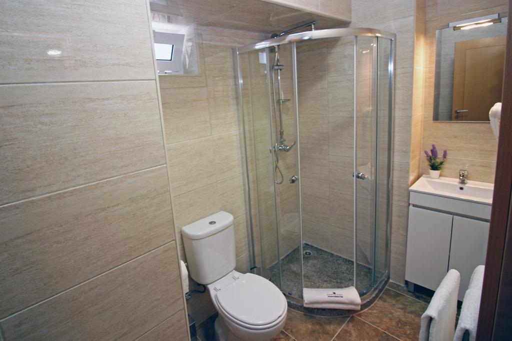 Geresiana Apartamentos Exteriör bild